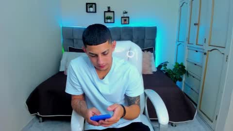 alex online show from January 24, 12:20 pm