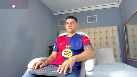 alex online show from September 23, 12:19 pm