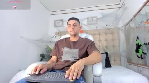 alex online show from October 15, 10:48 am