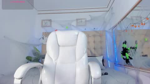 alex online show from October 28, 11:36 am