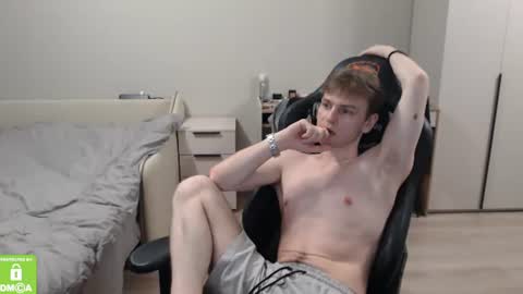 Snapshot of alex_gotcha chatting on July 17, 9:30 pm Alex online show from July 17, 9:30 pm