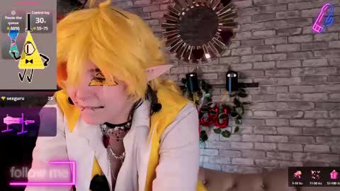 Snapshot of alex_howell chatting on February 12, 2:56 am alex_howell online show from February 12, 2:56 am