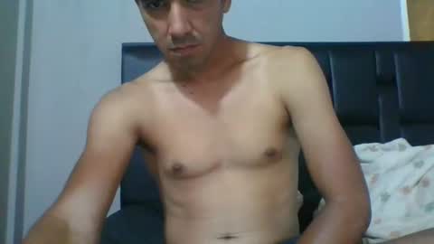 Snapshot of alex_m1992 chatting on June 15, 2:52 pm alex_m1992 online show from June 15, 2:52 pm