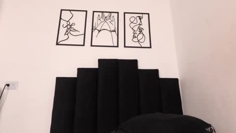 alex_mark_ online show from March 17, 1:36 pm