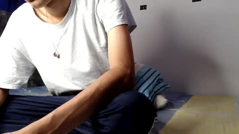 alex_mark_ online show from April 23, 5:15 pm