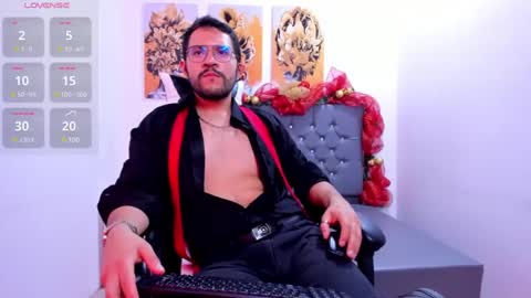 Snapshot of alex_oconner69 chatting on December 25, 8:39 pm ALEX online show from December 25, 8:39 pm