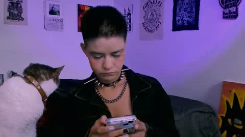 Snapshot of alex_one888 chatting on June 17, 3:02 pm Alex online show from June 17, 3:02 pm