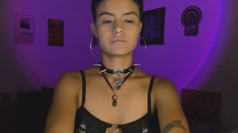 Snapshot of alex_one888 chatting on July 7, 12:35 am Alex online show from July 7, 12:35 am
