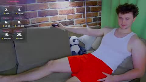 Snapshot of alex_onelove chatting on July 3, 12:22 pm Alex online show from July 3, 12:22 pm