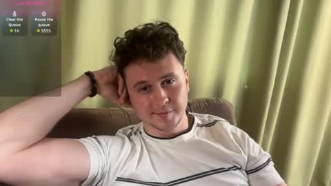 Snapshot of alex_onelove chatting on July 17, 1:07 pm Alex online show from July 17, 1:07 pm