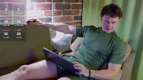 Snapshot of alex_onelove chatting on July 30, 9:36 pm Alex online show from July 30, 9:36 pm