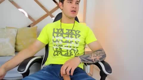 Alex  online show from April 21, 7:50 pm