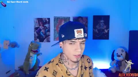 Snapshot of alex_rockstar chatting on June 15, 11:40 pm online show from June 15, 11:40 pm