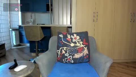 Alex S online show from June 21, 8:17 am