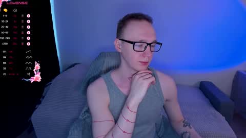 alex_silent online show from October 24, 9:17 am
