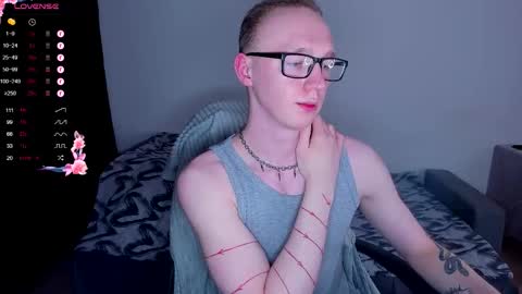 alex_silent online show from February 19, 1:12 am