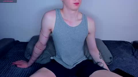 alex_silent online show from April 22, 8:50 am