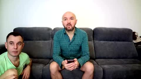 Snapshot of alex_tobey chatting on December 21, 5:14 am Alex and Tobey online show from December 21, 5:14 am