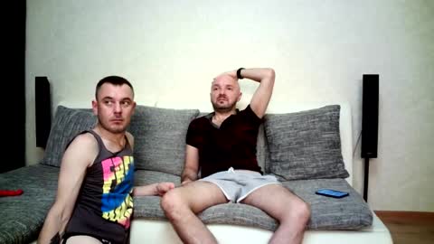 Snapshot of alex_tobey chatting on October 5, 1:37 am Alex and Tobey online show from October 5, 1:37 am