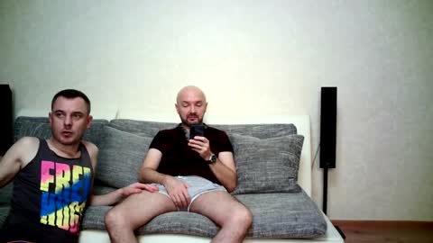 Snapshot of alex_tobey chatting on October 15, 2:55 am Alex and Tobey online show from October 15, 2:55 am