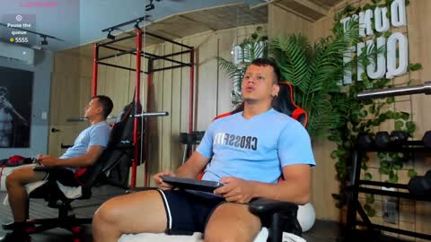 Snapshot of alex_tower chatting on January 4, 7:34 pm Alex Towers online show from January 4, 7:34 pm