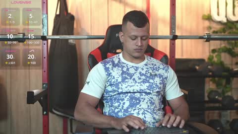 Snapshot of alex_tower chatting on January 29, 7:11 pm Alex Towers online show from January 29, 7:11 pm