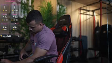 Snapshot of alex_tower chatting on February 5, 6:59 pm Alex Towers online show from February 5, 6:59 pm