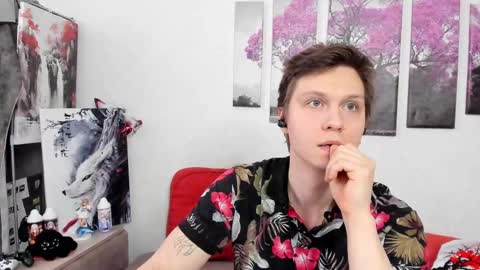 Snapshot of alex_wandhot chatting on March 6, 4:08 am Alex WandHot online show from March 6, 4:08 am