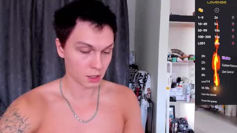 Snapshot of alex_wandhot chatting on September 12, 8:14 am Alex WandHot online show from September 12, 8:14 am