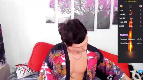 Snapshot of alex_wandhot chatting on September 28, 5:02 am Alex WandHot online show from September 28, 5:02 am