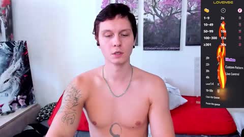 Snapshot of alex_wandhot chatting on October 23, 6:34 am Alex WandHot online show from October 23, 6:34 am