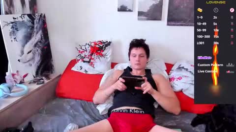 Snapshot of alex_wandhot chatting on October 25, 5:48 am Alex WandHot online show from October 25, 5:48 am