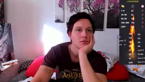 Snapshot of alex_wandhot chatting on October 28, 7:56 am Alex WandHot online show from October 28, 7:56 am