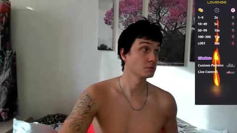 Snapshot of alex_wandhot chatting on October 30, 8:27 am Alex WandHot online show from October 30, 8:27 am