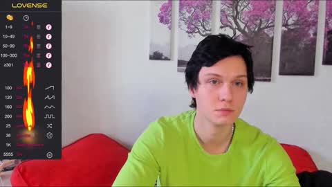 Snapshot of alex_wandhot chatting on November 24, 5:07 am Alex WandHot online show from November 24, 5:07 am