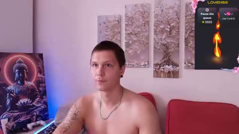 Snapshot of alex_wandhot chatting on August 3, 11:05 am Alex WandHot online show from August 3, 11:05 am
