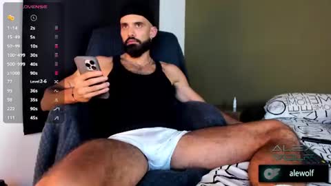 Snapshot of alex_wolf__ chatting on June 19, 9:51 pm Alex Wolf online show from June 19, 9:51 pm