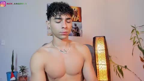 Snapshot of alex_zt7 chatting on June 9, 1:12 pm x online show from June 9, 1:12 pm