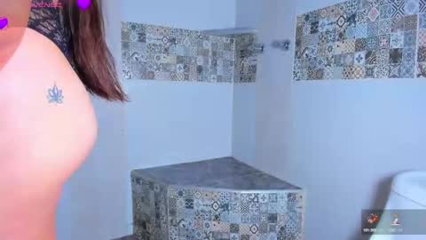 Snapshot of alexa_milk1 chatting on December 6, 6:28 pm Alexa online show from December 6, 6:28 pm