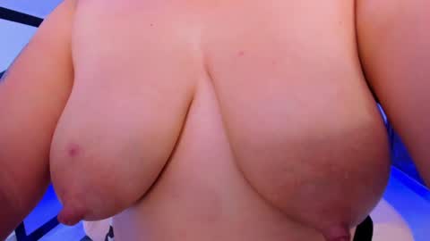 Snapshot of alexa_milk1 chatting on January 30, 6:54 pm Alexa online show from January 30, 6:54 pm