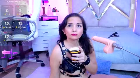 Snapshot of alexa_murphy_ chatting on November 30, 1:15 pm Alexa Murphy online show from November 30, 1:15 pm