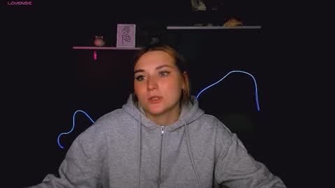 alexa_night_ online show from October 16, 5:08 am