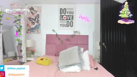 Snapshot of alexa_paytom1 chatting on December 11, 11:10 pm Alexa online show from December 11, 11:10 pm