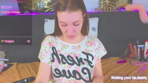 Snapshot of alexa_stoun chatting on February 6, 4:14 pm Alexa online show from February 6, 4:14 pm