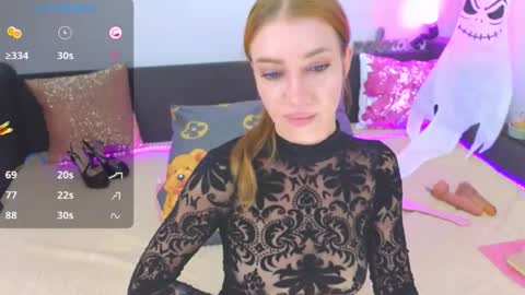 Snapshot of alexa_stoun chatting on October 29, 9:55 am Alexa online show from October 29, 9:55 am