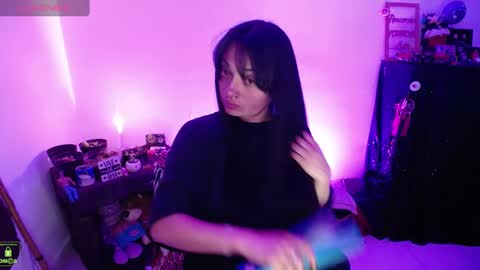 Snapshot of alexa_sweet69x chatting on December 5, 4:53 am Alexa online show from December 5, 4:53 am