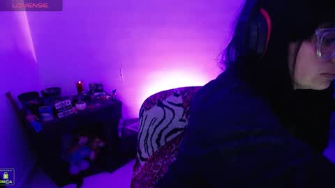 Snapshot of alexa_sweet69x chatting on December 6, 1:07 am Alexa online show from December 6, 1:07 am