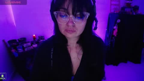 Snapshot of alexa_sweet69x chatting on December 6, 4:14 am Alexa online show from December 6, 4:14 am