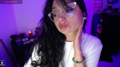 Snapshot of alexa_sweet69x chatting on December 12, 4:26 am Alexa online show from December 12, 4:26 am