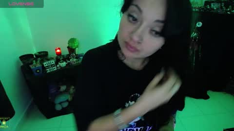 Snapshot of alexa_sweet69x chatting on December 19, 5:40 am Alexa online show from December 19, 5:40 am